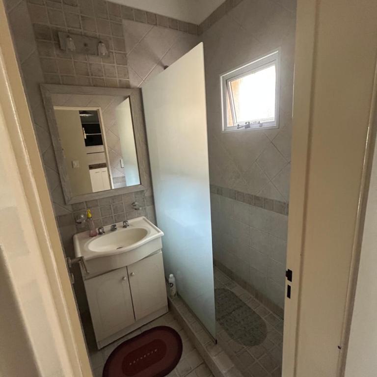 Departamento dos dormitorios con cochera zona terminal ómnibus Colón - Apartamento de 2 dormitorios - 19