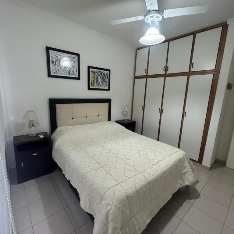 Departamento dos dormitorios con cochera zona terminal ómnibus Colón - Apartamento de 2 dormitorios - 13