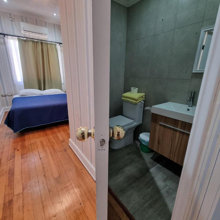 Hotel Traslaviña - Habitación Doble con baño privado - 1