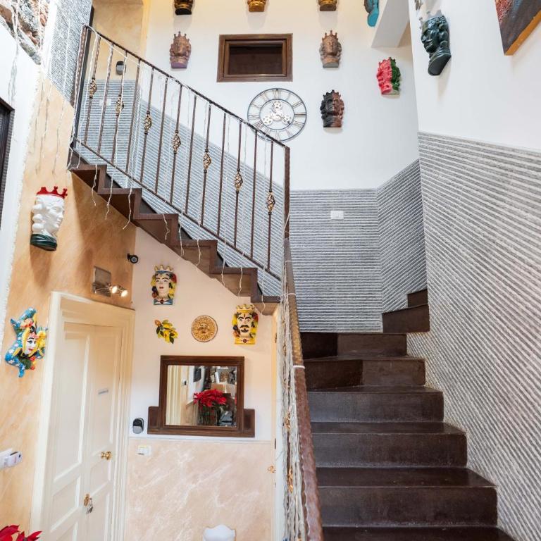 Casa Alcalà Deluxe - Four-Bedroom Apartment - 35
