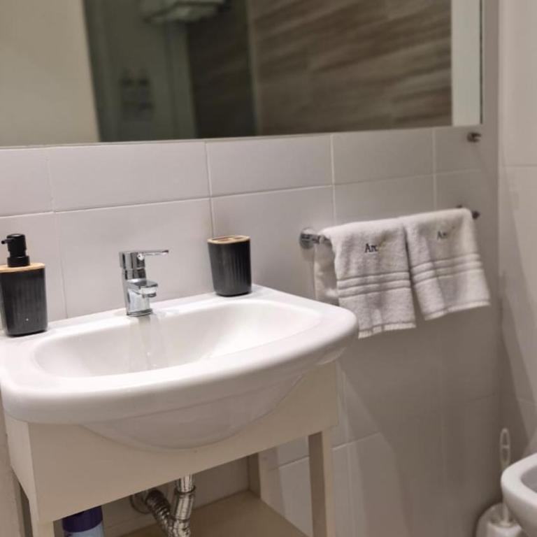 Excelente apartamento en edificio con amenities Frente Abasto Shopping y calle Carlos Gardel - Studio Apartment with Balcony - 29