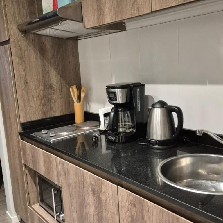 Excelente apartamento en edificio con amenities Frente Abasto Shopping y calle Carlos Gardel - Studio Apartment with Balcony - 25