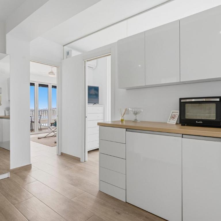 Luminoso ático con vistas al mar en Torremolinos - Apartamento - 8
