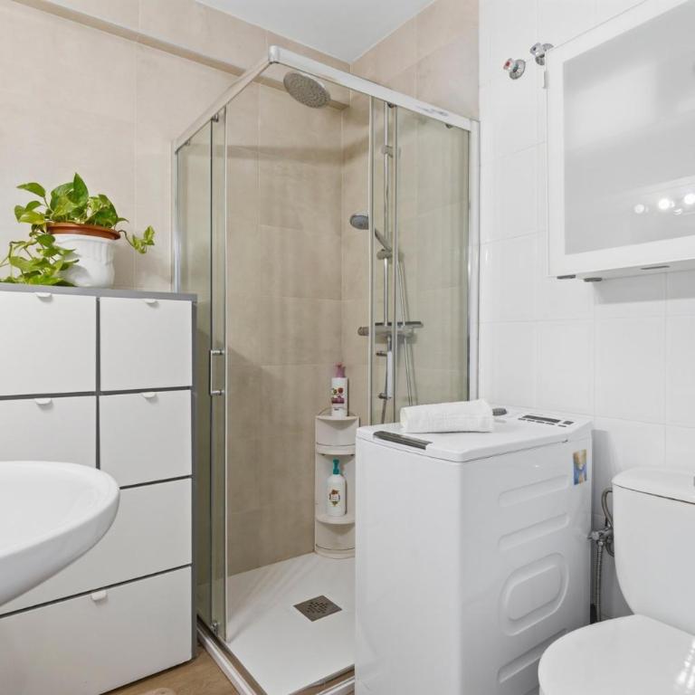 Luminoso ático con vistas al mar en Torremolinos - Apartamento - 17