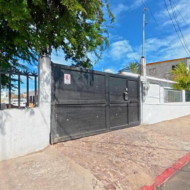 Family-Friendly La Paz Apartment 2BR Haven with AC & WiFi - Perfect Getaway - Apartment - 21
