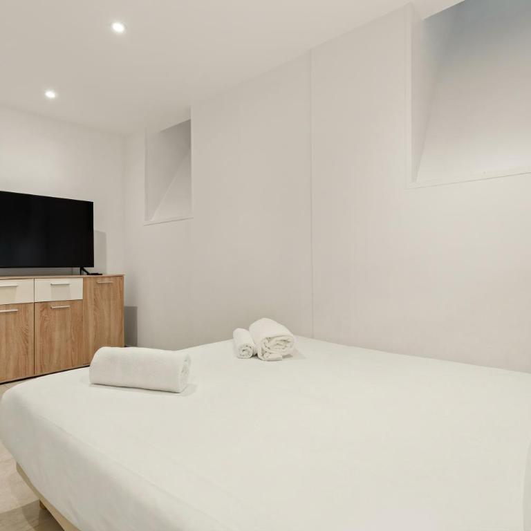 Duplex atypique Batignolles, proche Montmartre, métro à pied - Appartement 1 Chambre - 8