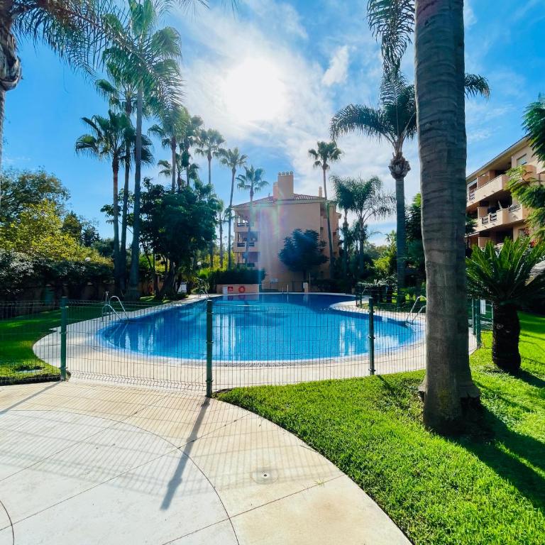 Marbella Dunas de Cabopino 2BR Apartment with private garden, swimingpool and parking - Magnolia Properties - Apartamento de 2 dormitorios con terraza - 29