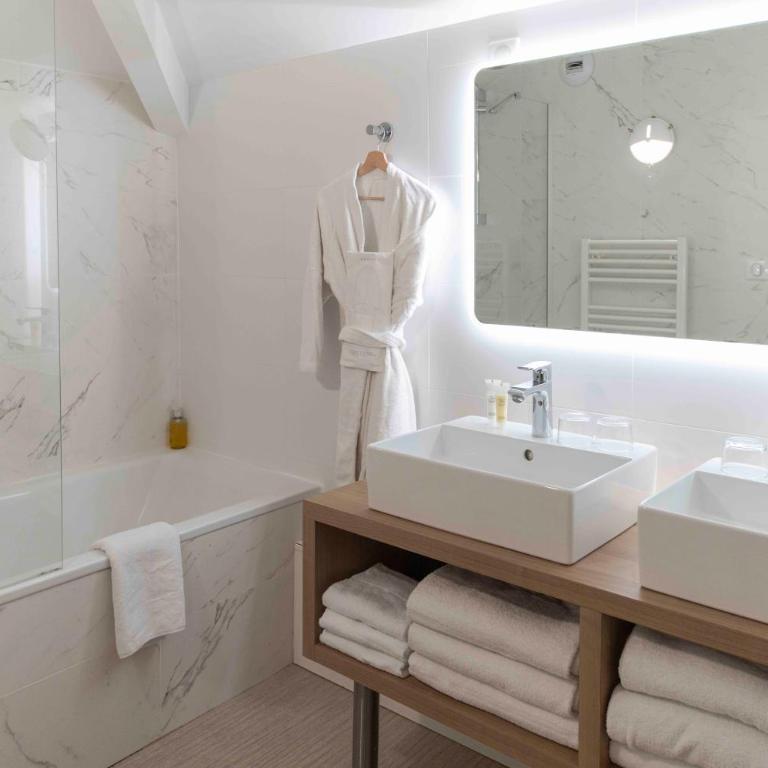 Hôtel Jules Verne Biarritz - Suite Lit Queen-Size Familiale - 16