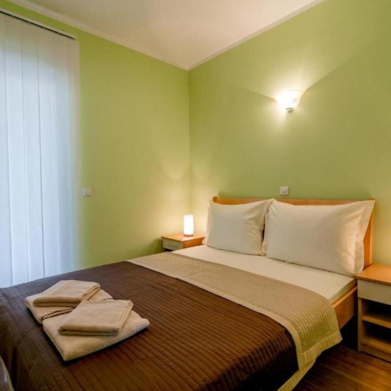 Amor Residence - Studio Apartment with Terrace - 44