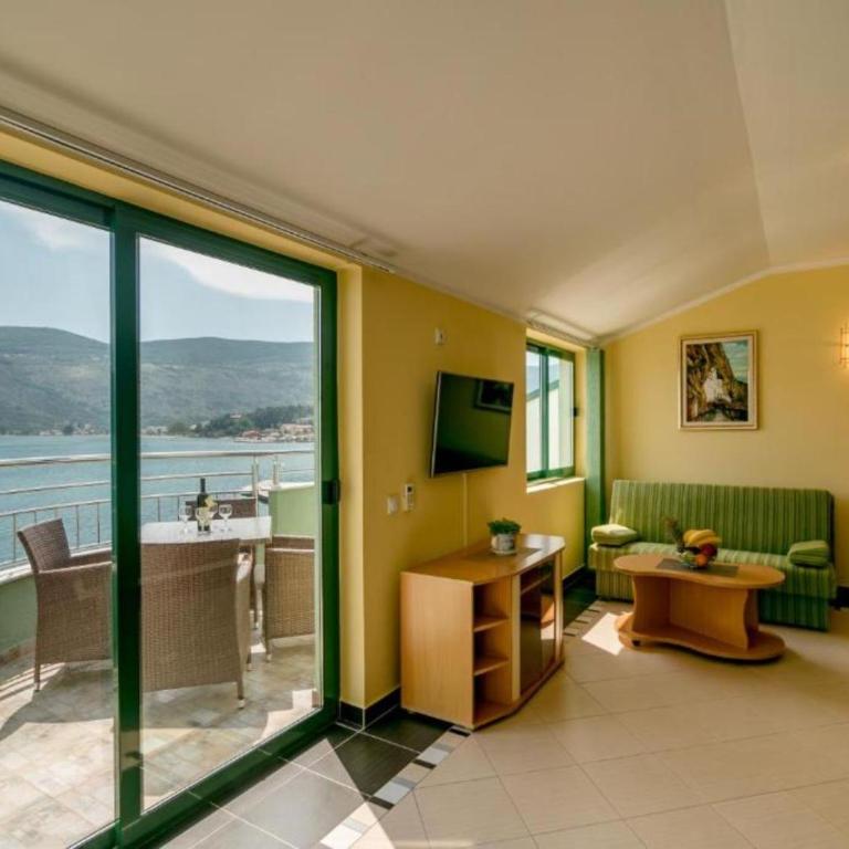 Amor Residence - One bedroom Apartment Partial Sea View - 8