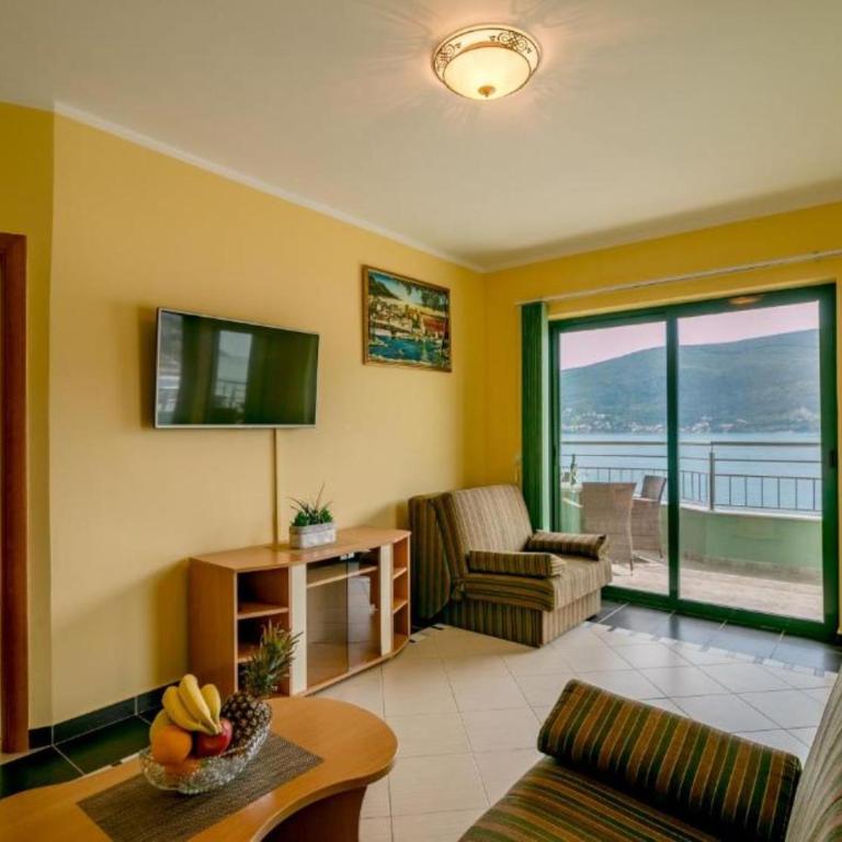Amor Residence - Studio Apartment - 71