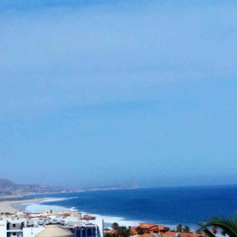OCEAN VIEW Walk to Beach WIFI - One-Bedroom Apartment - 17