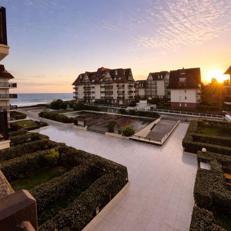 Vue mer balcon piscine à 2 pas de la plage Cabourg - Apartamento de 1 dormitorio - 3