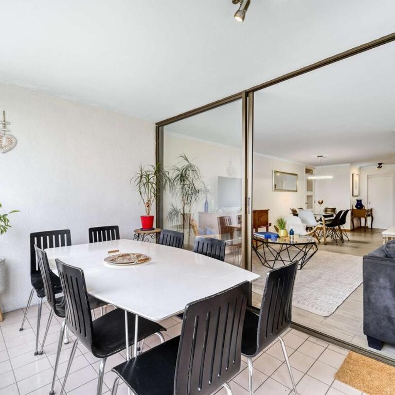 Grand Residence Apartment 4D With Balcony - Apartamento - 22