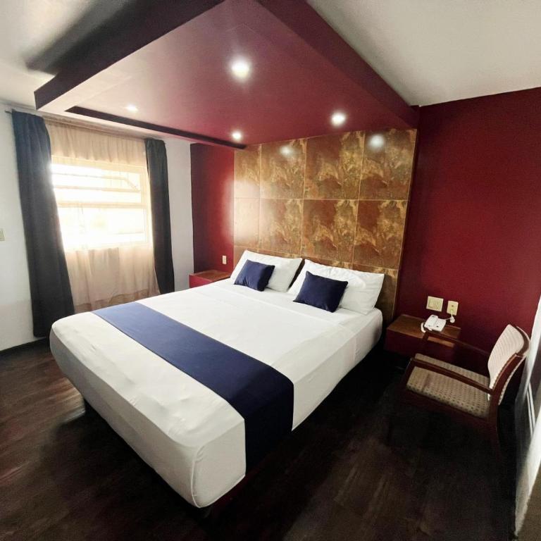 Hotel Rose Ensenada - Habitación Estándar - Cama extragrande - 5