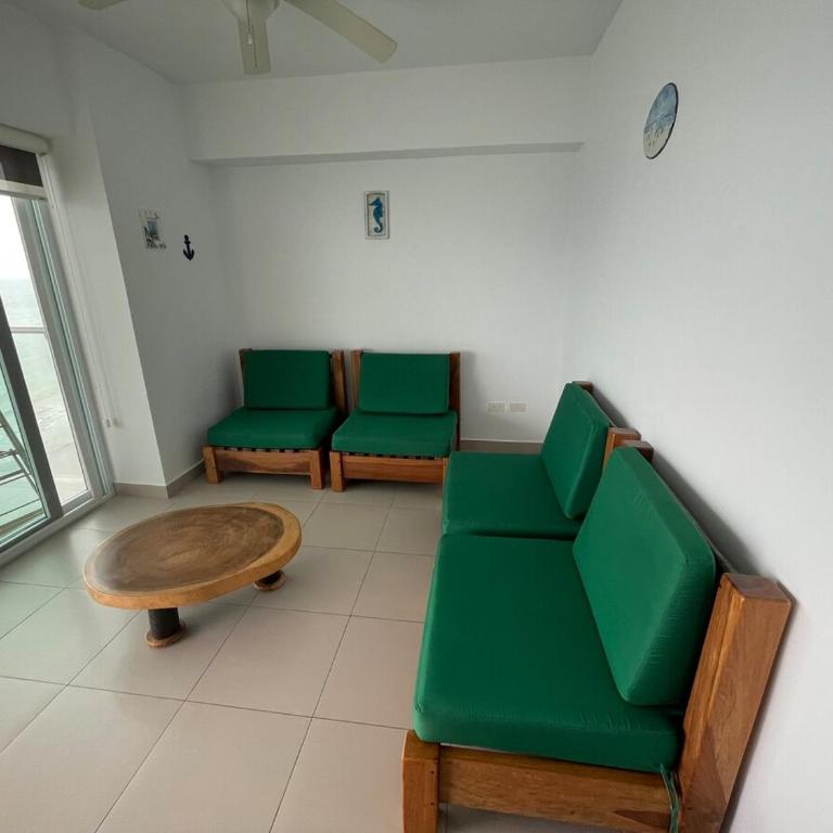Resort Playa Azul - Three-Bedroom Apartment - 15