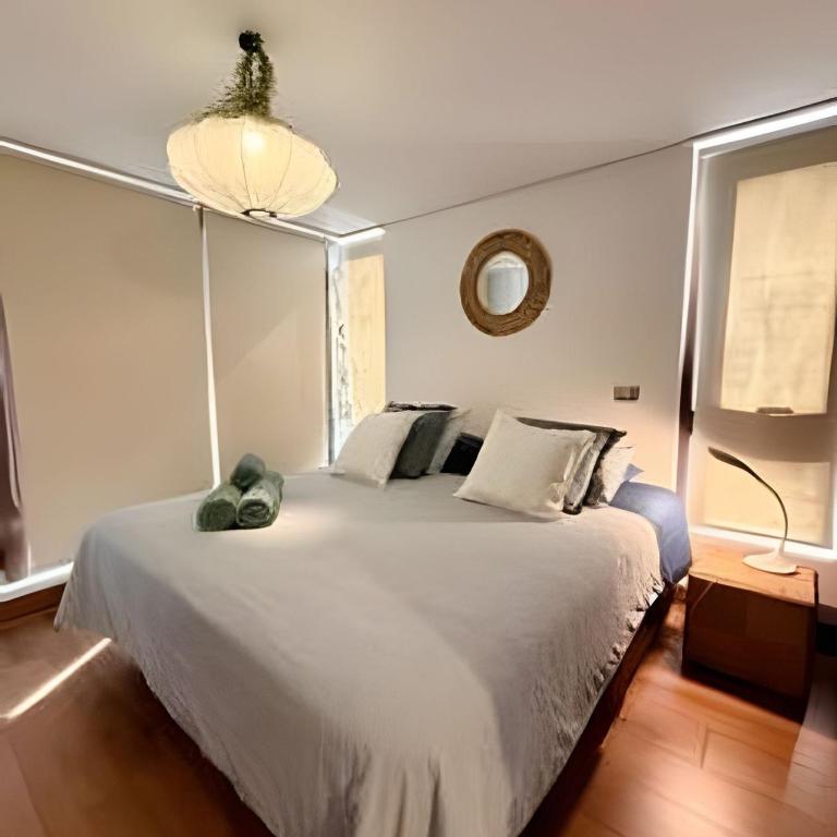 Comfort with parking and Wi-Fi Manquehue Metro Station - Two-Bedroom Apartment with Balcony and Terrace - 6