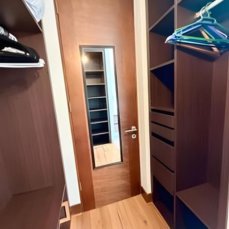 Comfort with parking and Wi-Fi Manquehue Metro Station - Two-Bedroom Apartment with Balcony and Terrace - 9