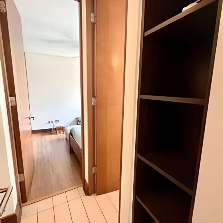 Comfort with parking and Wi-Fi Manquehue Metro Station - Two-Bedroom Apartment with Balcony and Terrace - 11