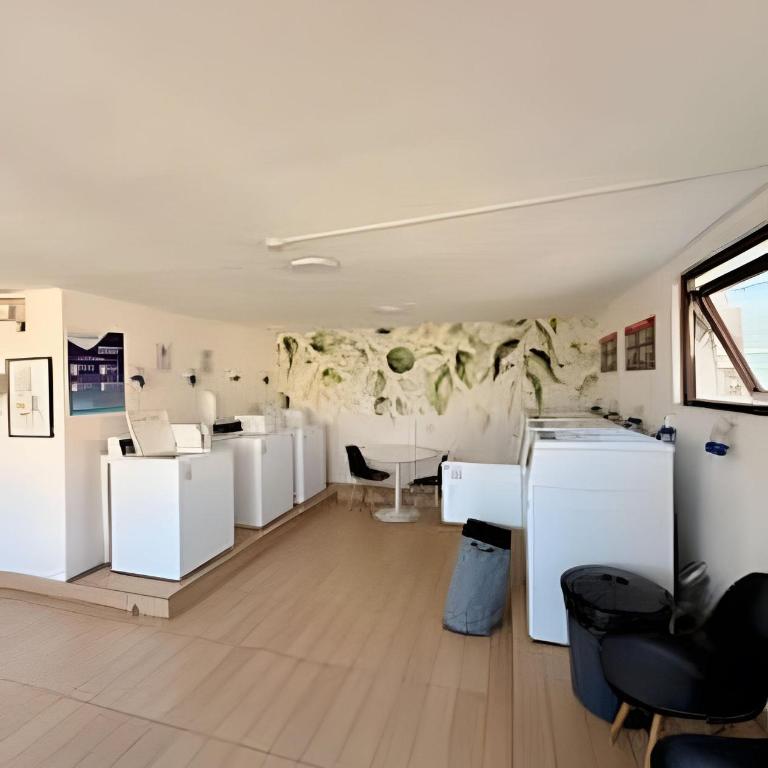Comfort with parking and Wi-Fi Manquehue Metro Station - Two-Bedroom Apartment with Balcony and Terrace - 16