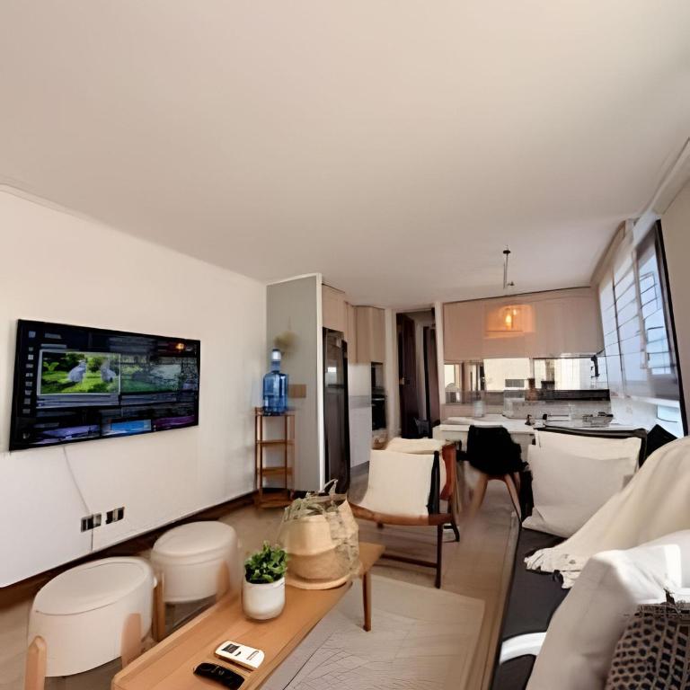 Comfort with parking and Wi-Fi Manquehue Metro Station - Two-Bedroom Apartment with Balcony and Terrace - 44