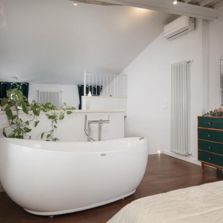 Incanto b&b - Suite con Vasca Idromassaggio e Angolo Cottura - 13