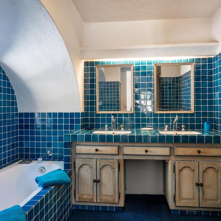 Villa Vue mer exceptionnelle golfe de saint -Tropez piscine 6ch 6 sdb 12 personnes - Villa - 27