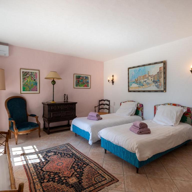 Villa Vue mer exceptionnelle golfe de saint -Tropez piscine 6ch 6 sdb 12 personnes - Villa - 34