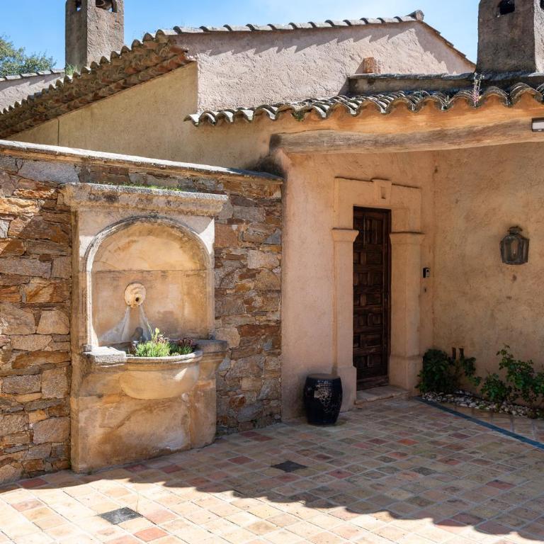 Villa Vue mer exceptionnelle golfe de saint -Tropez piscine 6ch 6 sdb 12 personnes - Villa - 47