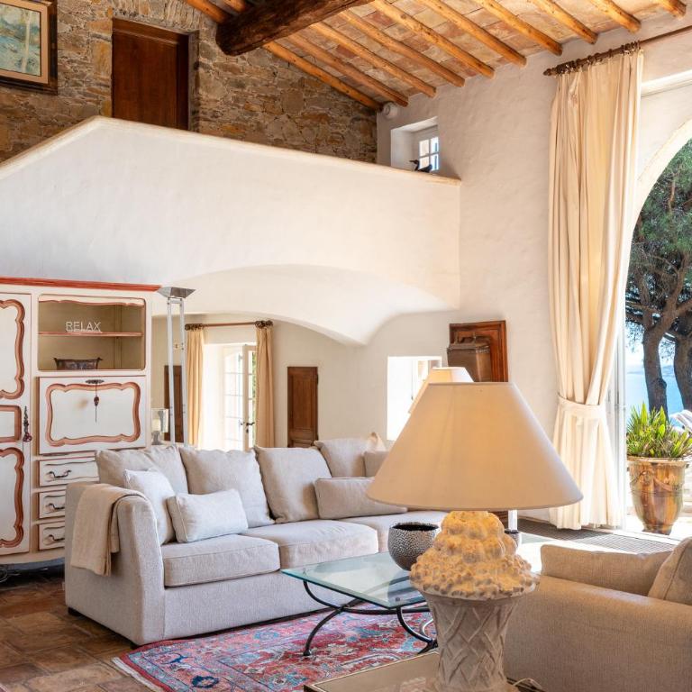 Villa Vue mer exceptionnelle golfe de saint -Tropez piscine 6ch 6 sdb 12 personnes - Villa - 16