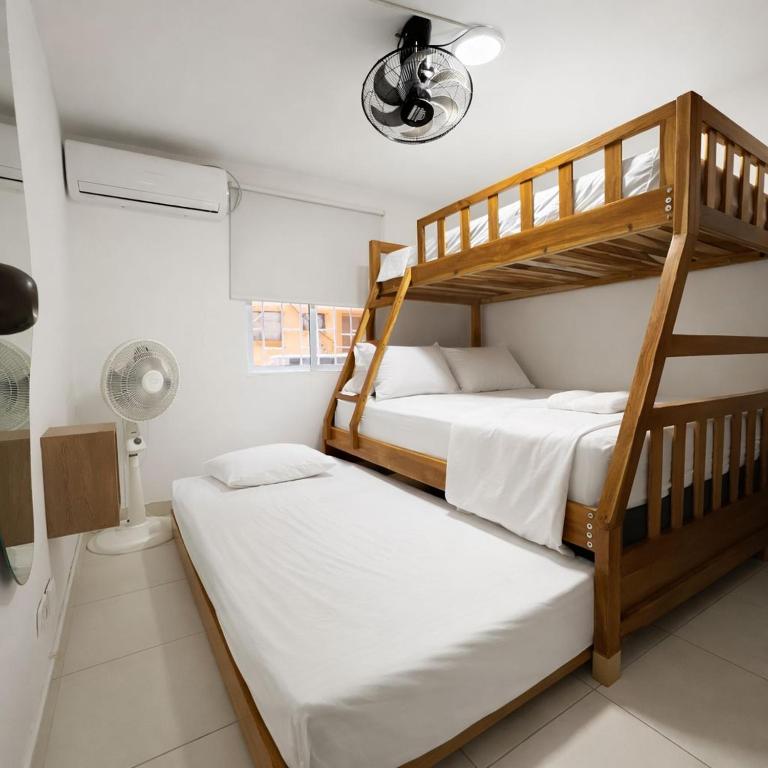 Apartamento privado los ejecutivos familiar Cartagena - Three-Bedroom Apartment - 18