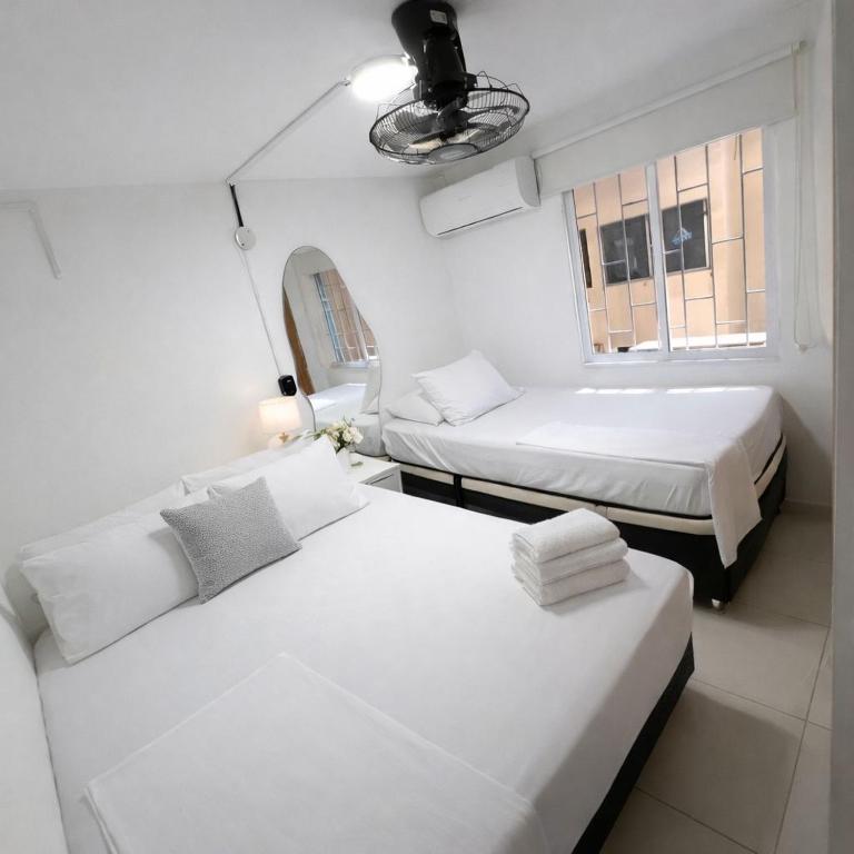 Apartamento privado los ejecutivos familiar Cartagena - Three-Bedroom Apartment - 20