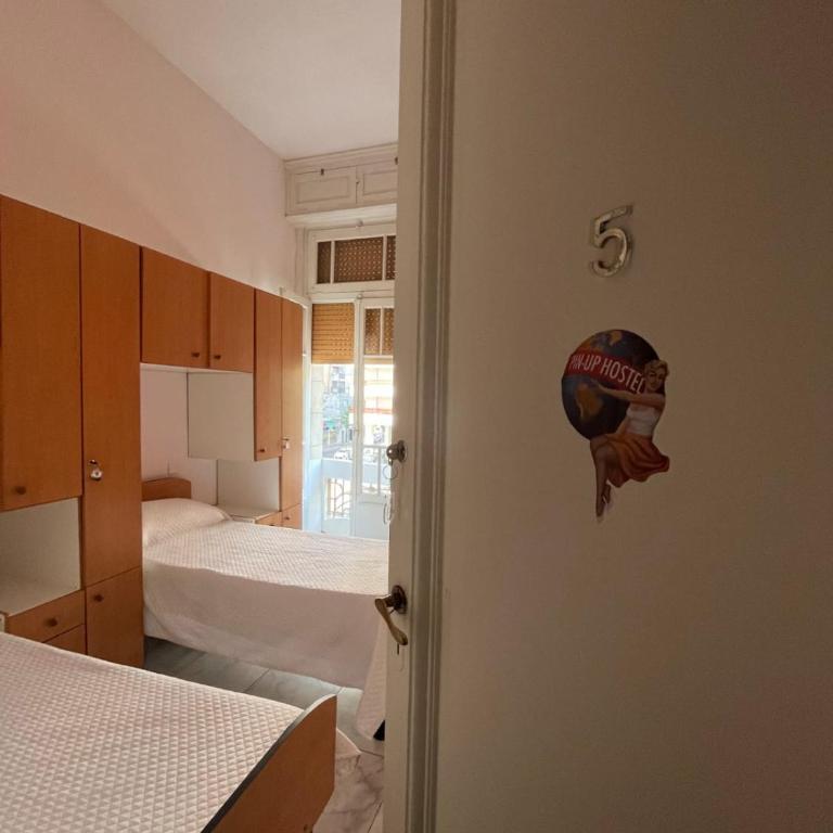 Pin-up hostel - Habitación Doble con baño privado - 2 camas - 2
