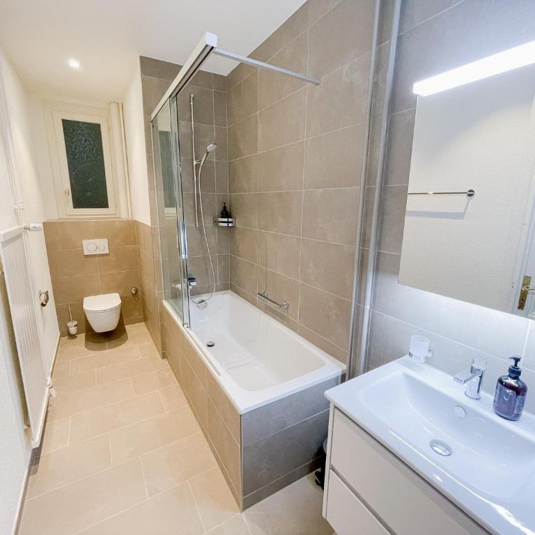 West Center 4 Bed Free Parking WiFi - Apartment mit 3 Schlafzimmern - 8