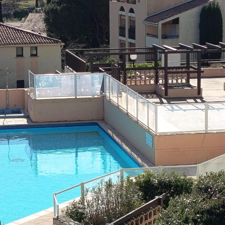Sea View Residential Apartment beach front - Appartement 3 Chambres - 16