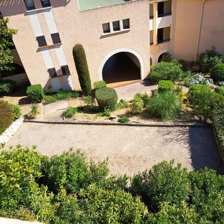 Sea View Residential Apartment beach front - Appartement 3 Chambres - 14
