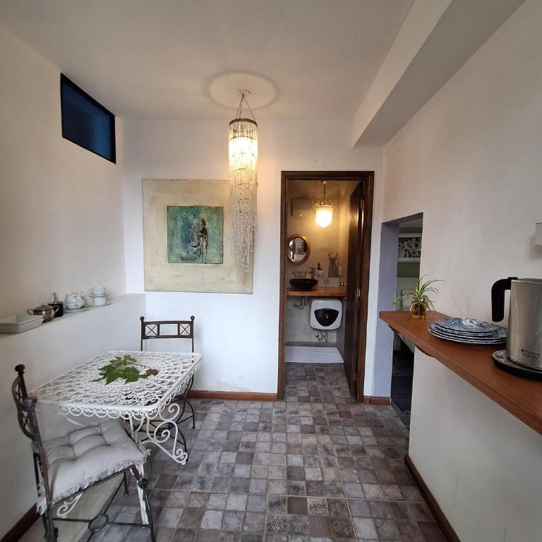 Pequeño apartamento centrico - One-Bedroom Apartment - 1