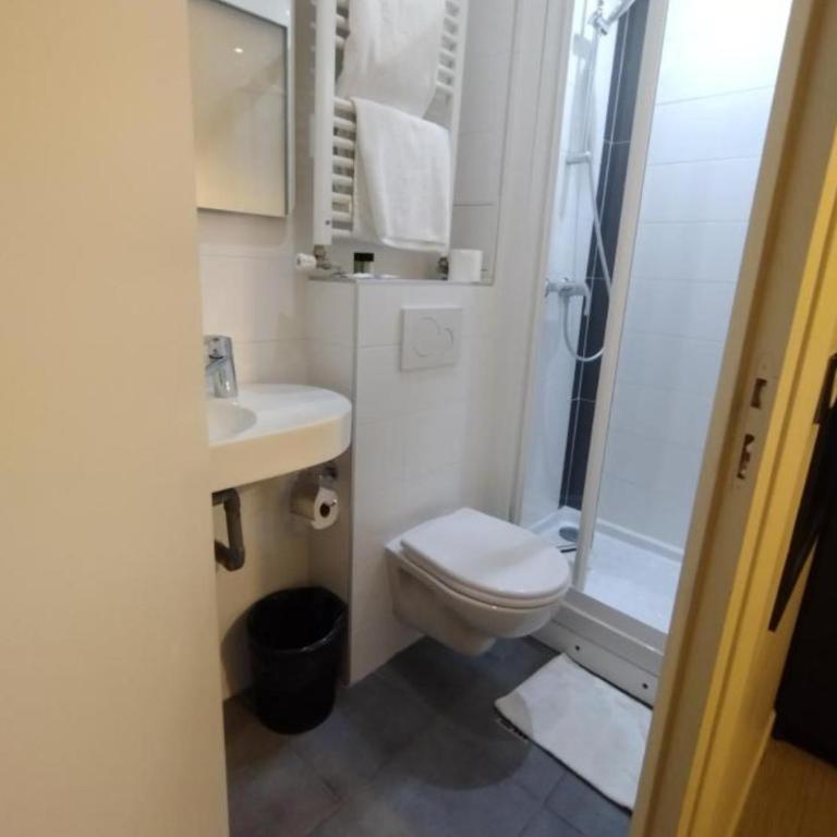 Bonséjour Montmartre - Habitación Individual con baño privado - 1