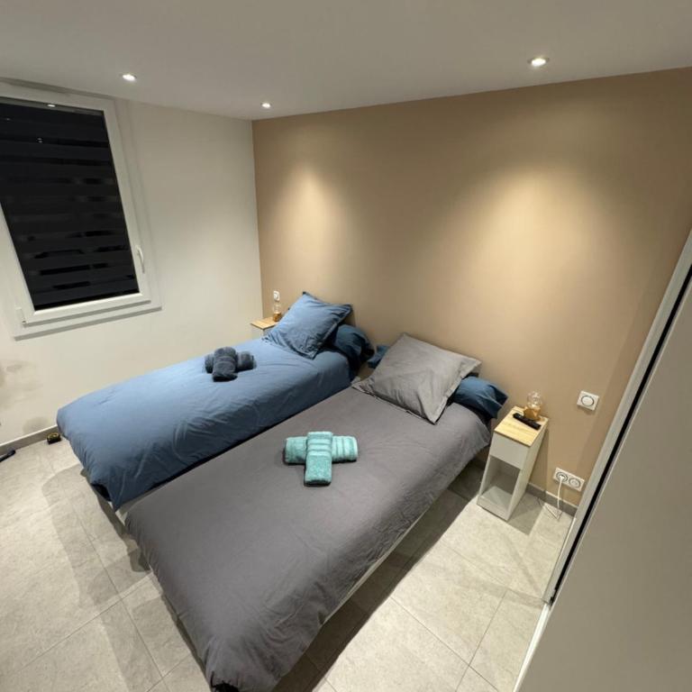 La SébaïaVie - Two-Bedroom Apartment with Balcony and Sea View - 18