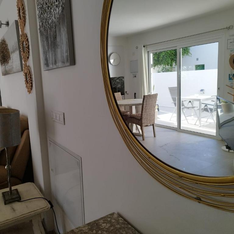 Puerto del Carmen, terrace, beach 100 m away - Apartamento de 1 dormitorio - 9