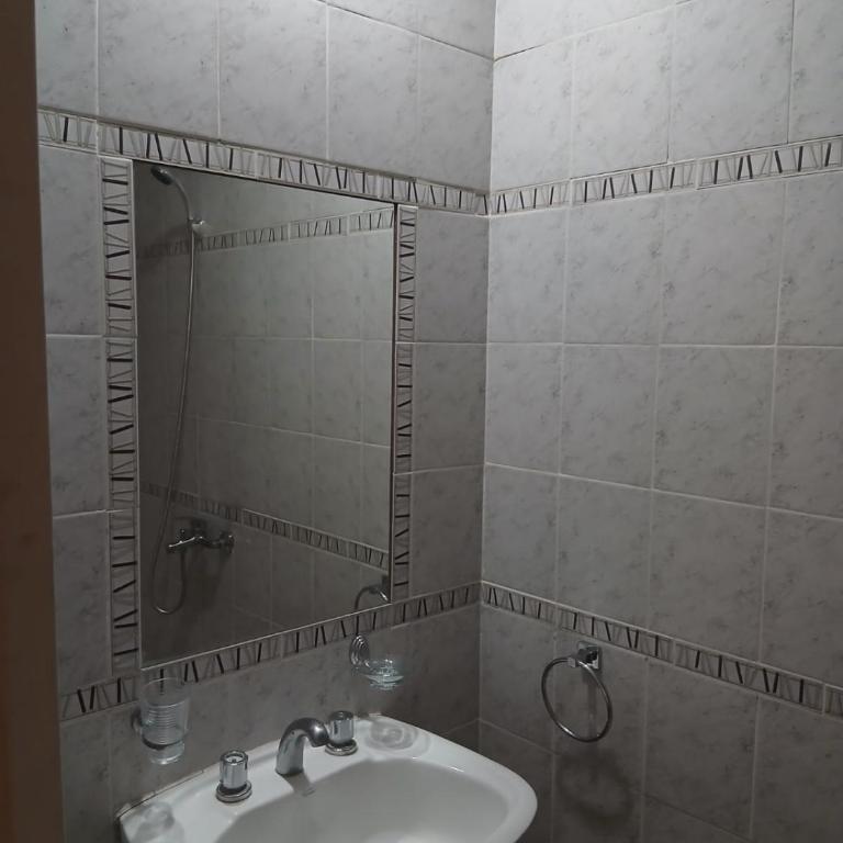 Pin-up hostel - Habitación Doble con baño privado - 2 camas - 2