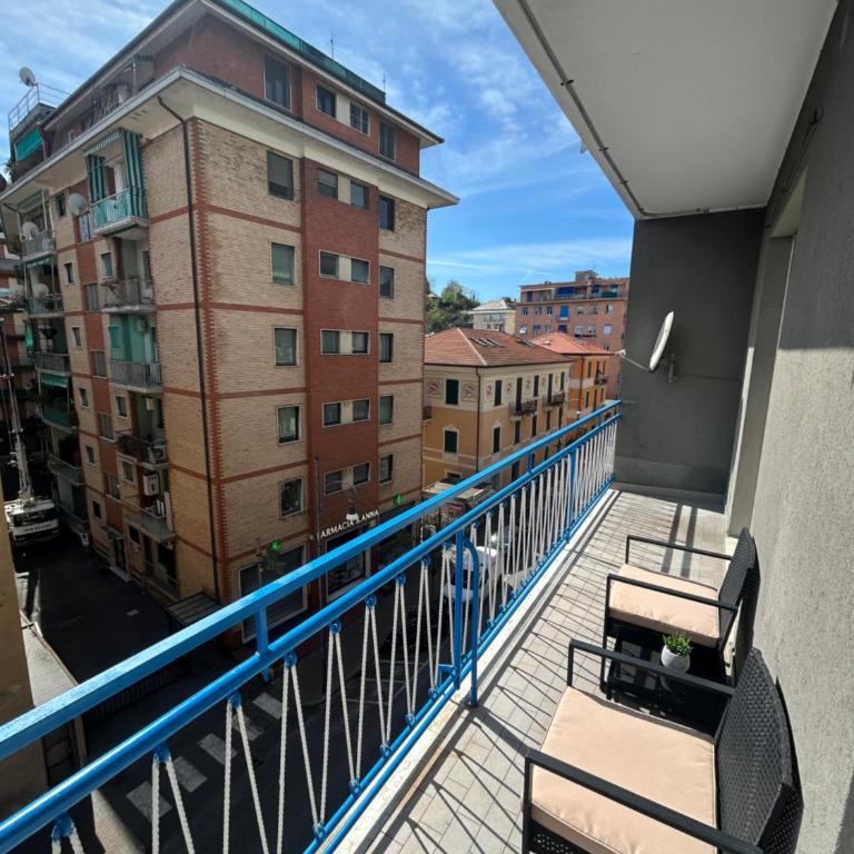 LB Central House - Appartamento con 2 Camere da Letto e Balcone - 11