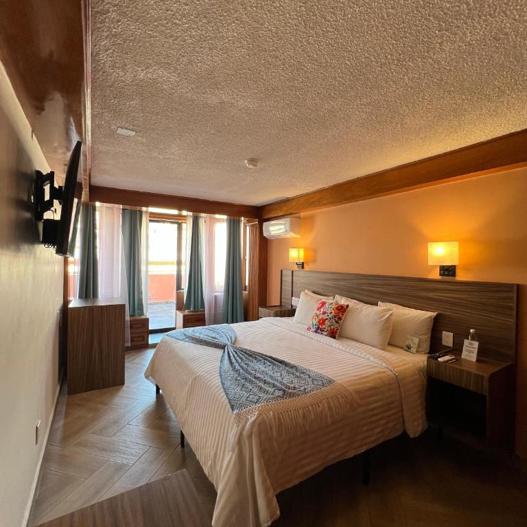 Suites del Jardín Principal - Superior Suite - 2