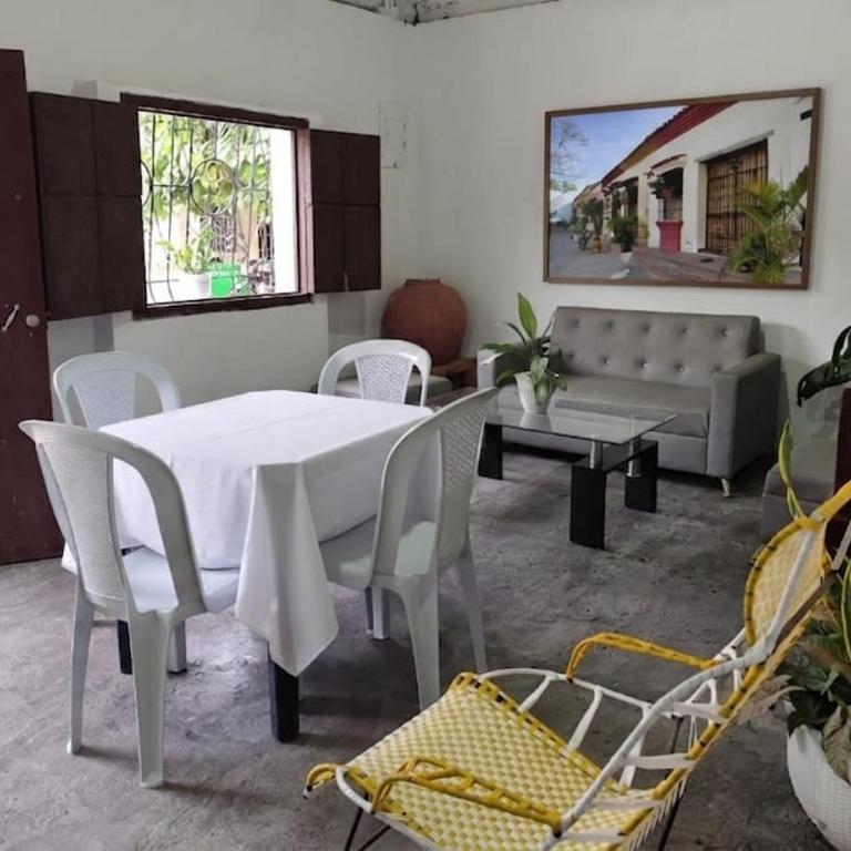 Casa Hotel Bijaos - Three-Bedroom Home - 1