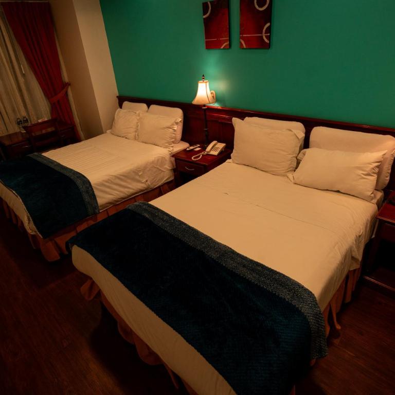 Quo Vadis Hotel - Twin Room with Private Bathroom - 5