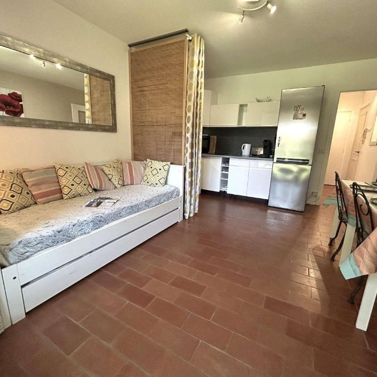 Appartement avec terrasse et parking - 4 pers. - FR-1-845-23 - Apartment - 3