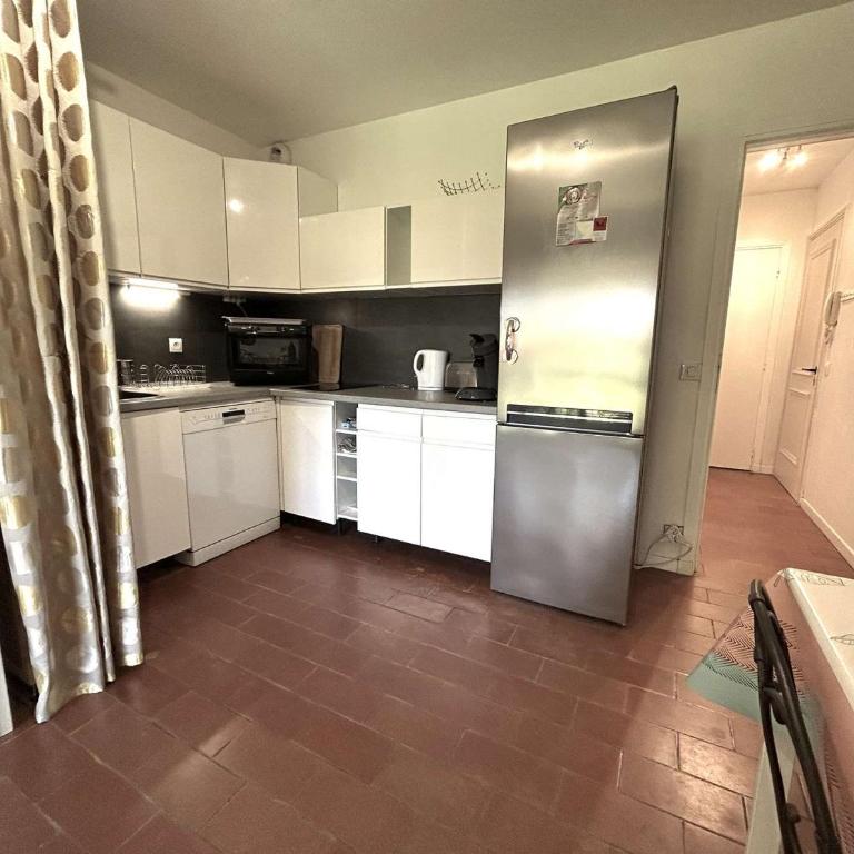Appartement avec terrasse et parking - 4 pers. - FR-1-845-23 - Apartment - 5