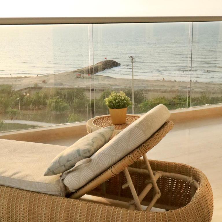 Luxury Suite in Cartagena Beach Resort I - One-Bedroom Apartment - 8