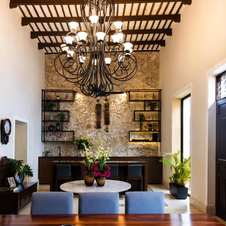 Casa Santian - Colonial Mansion near Paseo Montejo & Gastronomic Corridor - Villa with Private Pool - 13