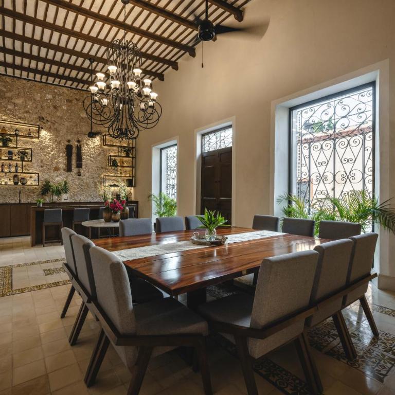 Casa Santian - Colonial Mansion near Paseo Montejo & Gastronomic Corridor - Villa with Private Pool - 10